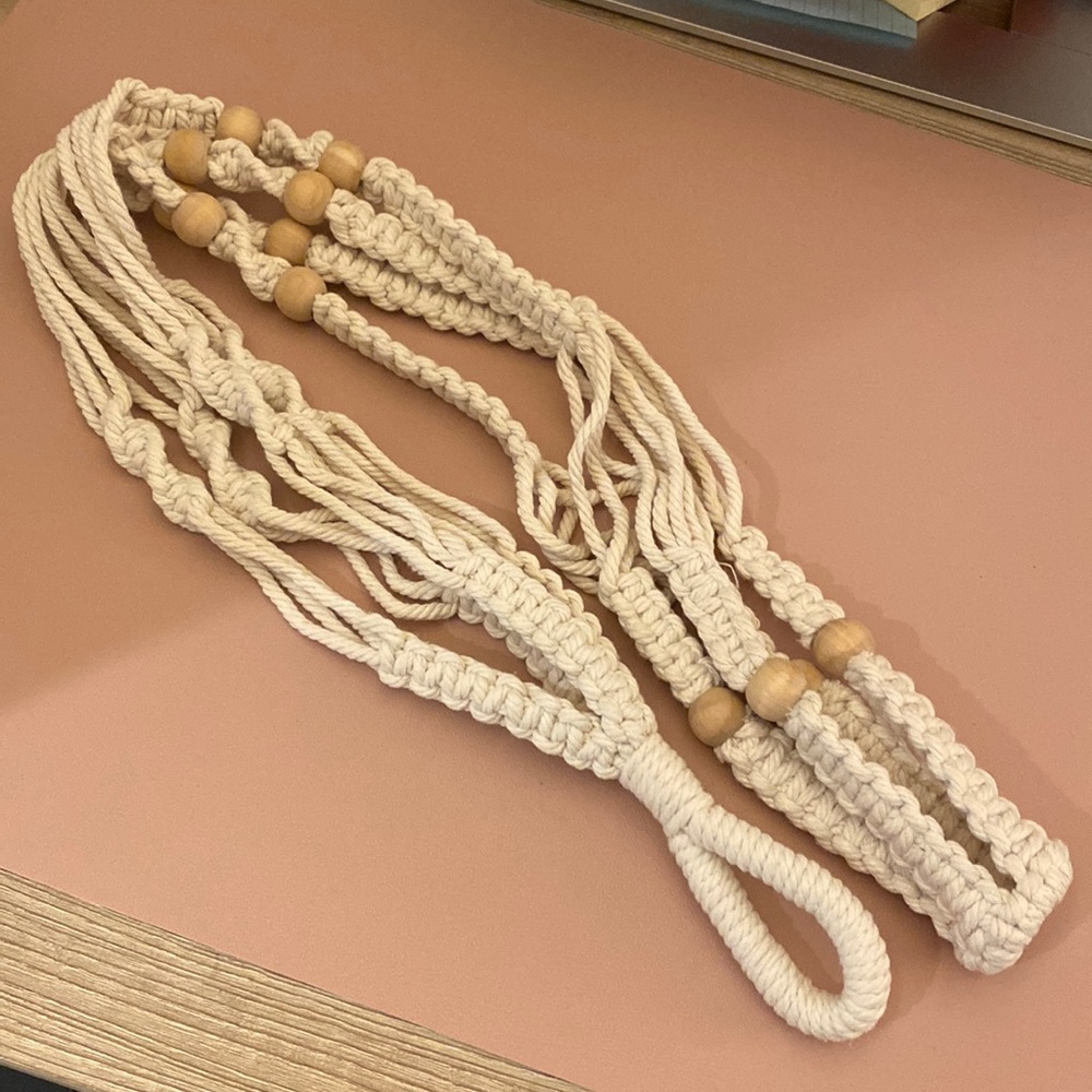 NEW off white beaded macrame plant 🪴 hanger